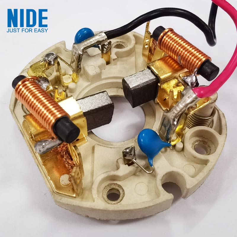 ਕਾਰਬਨ ਬੁਰਸ਼ ਮੋਟਰ ਦੀ ਕਾਰਗੁਜ਼ਾਰੀ ਅਤੇ ਲੰਬੀ ਉਮਰ ਨੂੰ ਕਿਵੇਂ ਸੁਧਾਰਦੇ ਹਨ